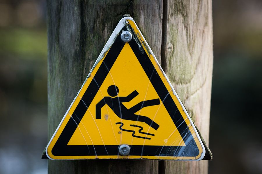 Atlanta slip and fall lawyer, slip and fall sign